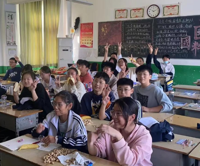 标准处理学生带入学校的智能产品严禁将手机等产品带入课堂 标准处理学生带入学校的智能产品严禁将手机等产品带入课堂