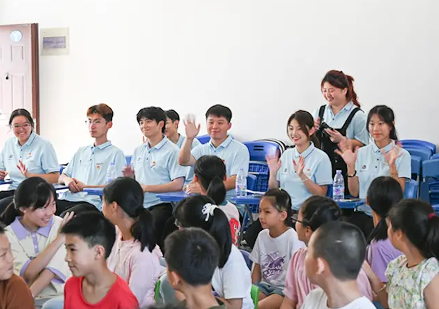 你们以为大学是什么样的小学生答高枕无忧的自在的