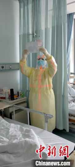  吉林护士“话聊”显成效：让病房中充满生的希望