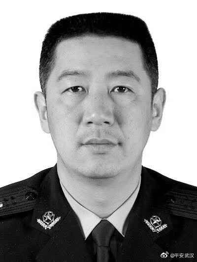 武汉民警吴涌牺牲年仅51岁 在抗疫一线连续坚守60天